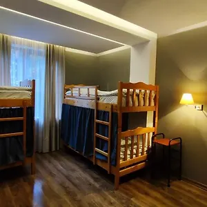 hostel-simple.alltbilisihotels.com/