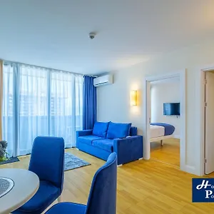 holiday-express-orbi-city.batumihotels.net/